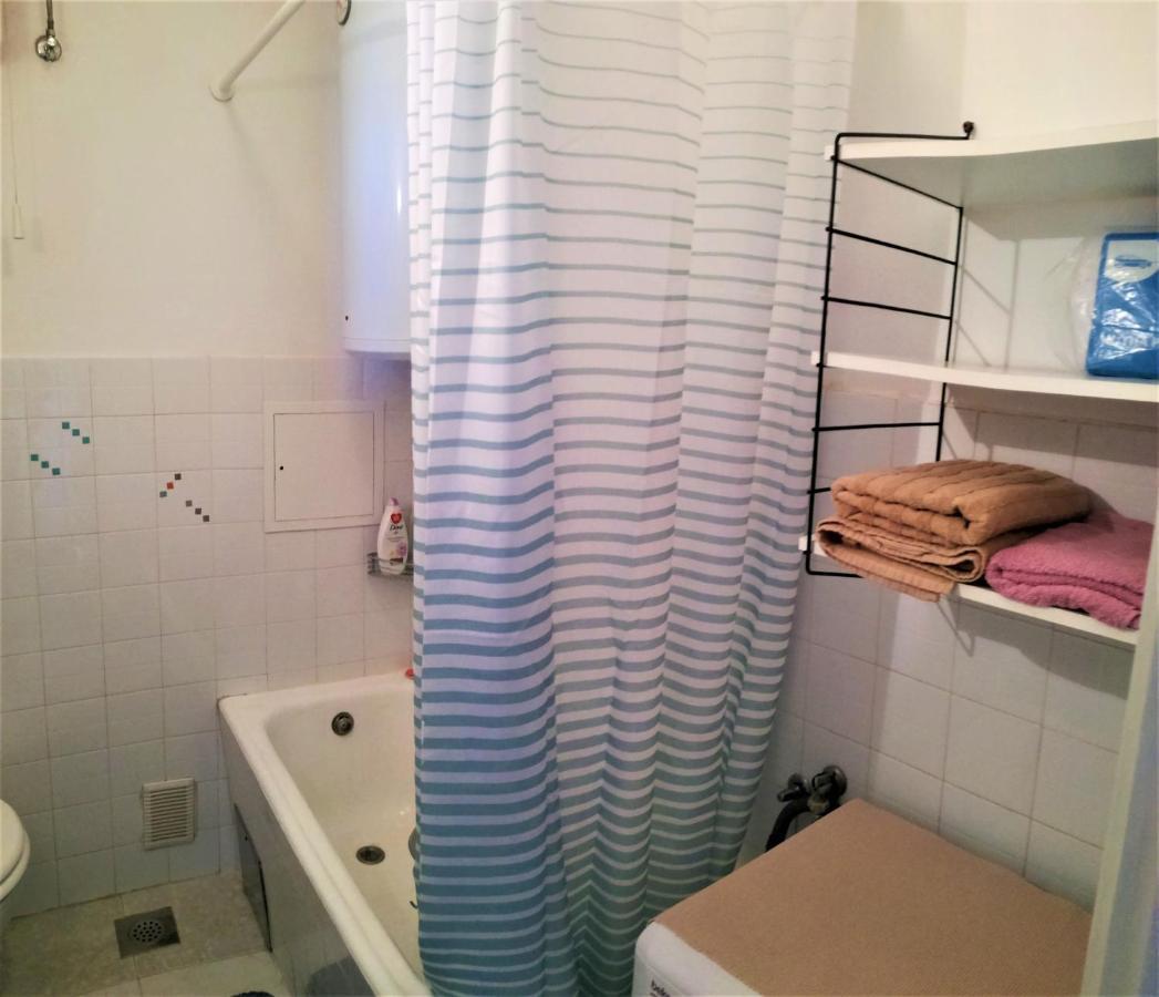 Leona Apartment Lovran Bagian luar foto